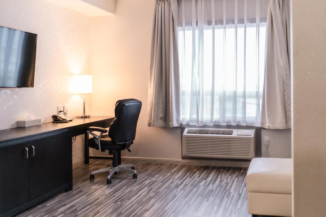 Stars Inn Ледюк Екстериор снимка