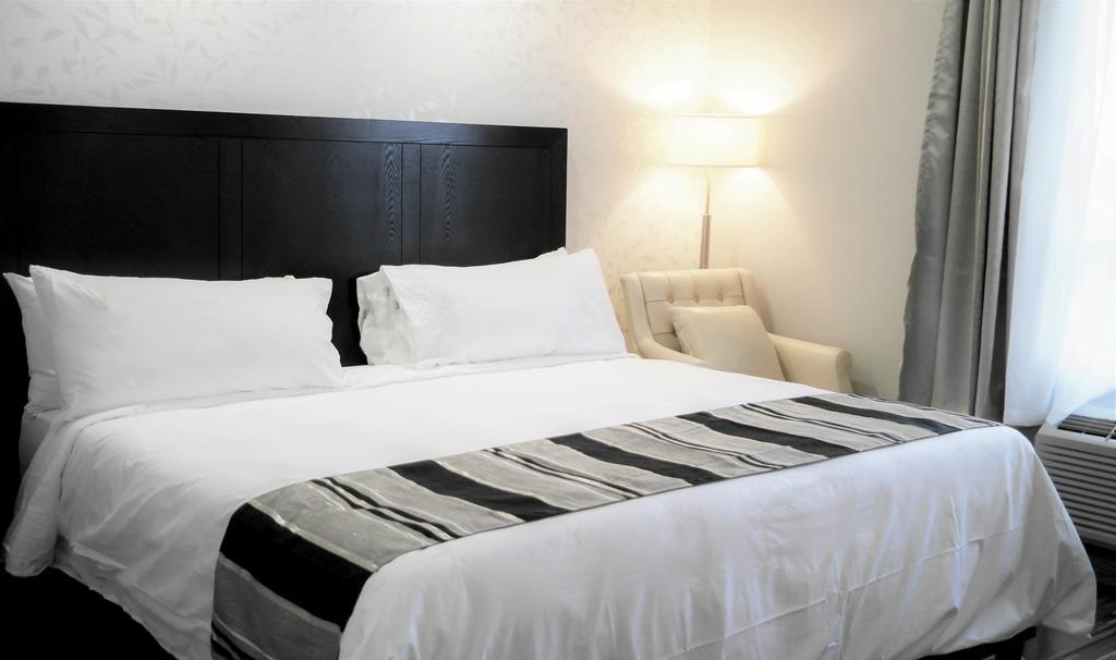 Stars Inn Ледюк Екстериор снимка